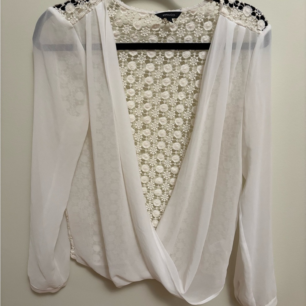 RW&CO. Cream Lace Drape Blouse